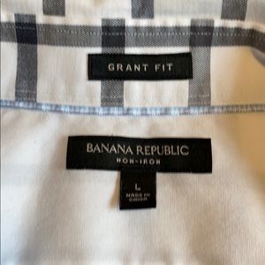 Banana Republic Shirts - Banana Republic Grant slim fit non-iron shirt Banana Republic Shirts - Banana Republic Grant slim fit non-iron shirt